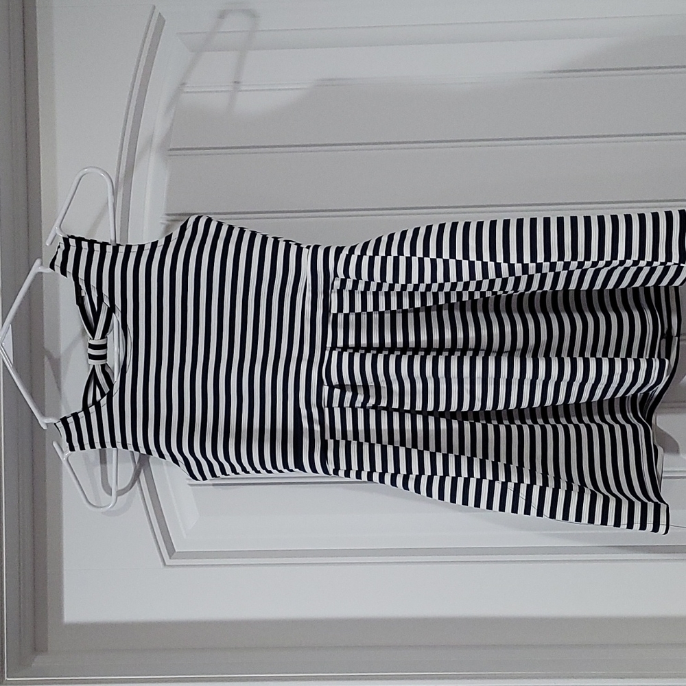 Girl's pleated dress